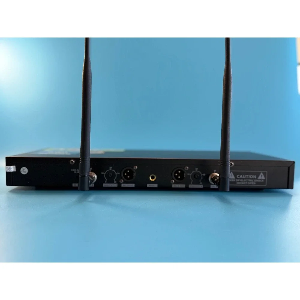 UGx9 II Kareoke Unit with 2 Microphones
